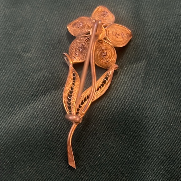 Vintage Floral Filigree Brooch - Picture 12 of 17